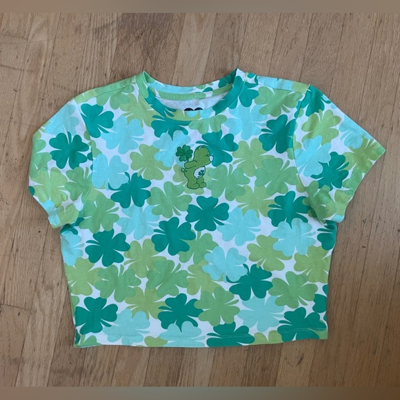 Care Bears Tops - Care Bears Green and White Clover cropped tee